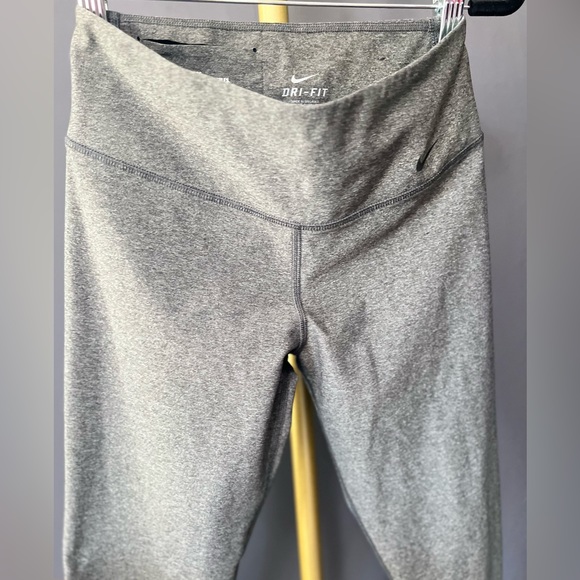 Nike dri fit capri - Picture 6 of 9